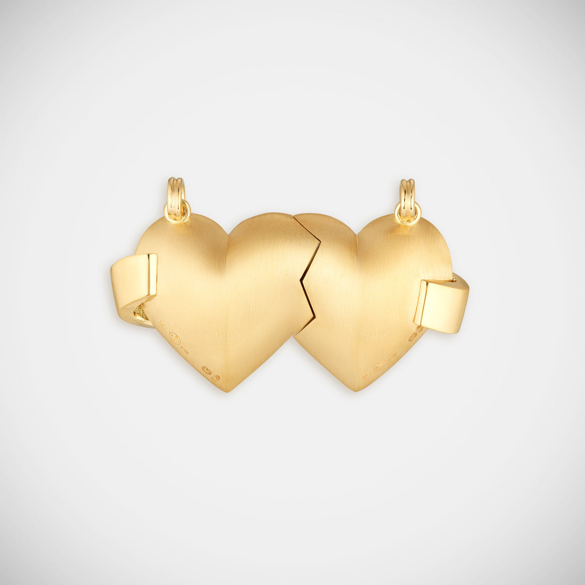 Marie Lichtenberg Staging Charm Best Friend charms on Gourmette Chains