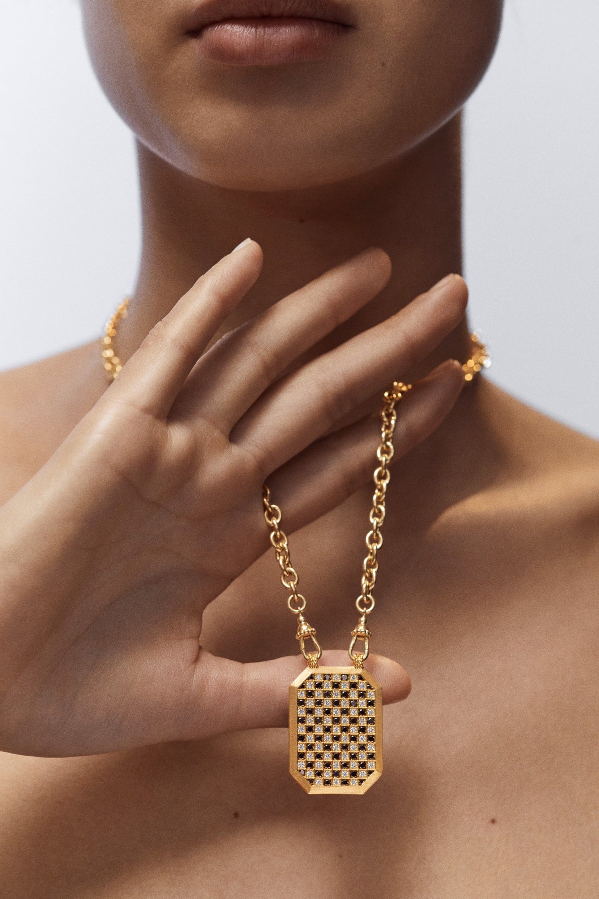 Marie Lichtenberg Staging Scapulaires Check Black Diamond Scapular on Rosa Classic Chain