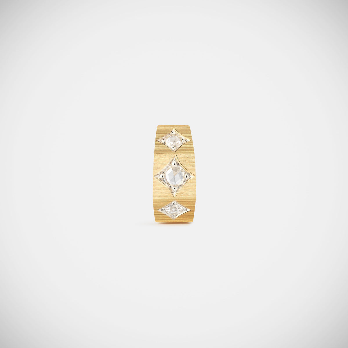 Marie Lichtenberg Staging Earring Ecrou Coco earring Diamonds medium