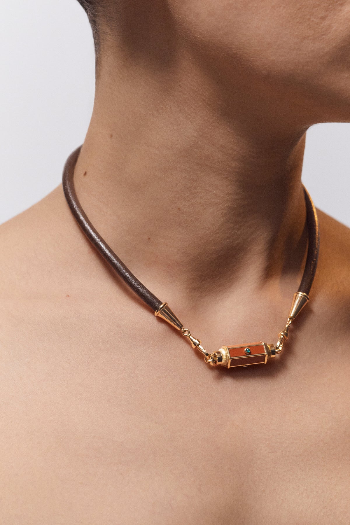 Marie Lichtenberg Staging Link Lasso Brown 37cm