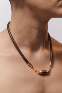 Marie Lichtenberg Staging Link Lasso Brown 42cm
