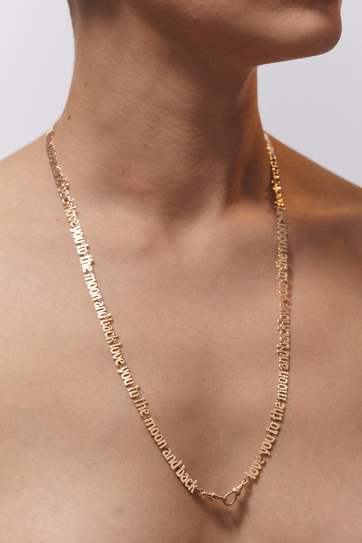 Marie Lichtenberg Staging Chain Love you chain 60cm