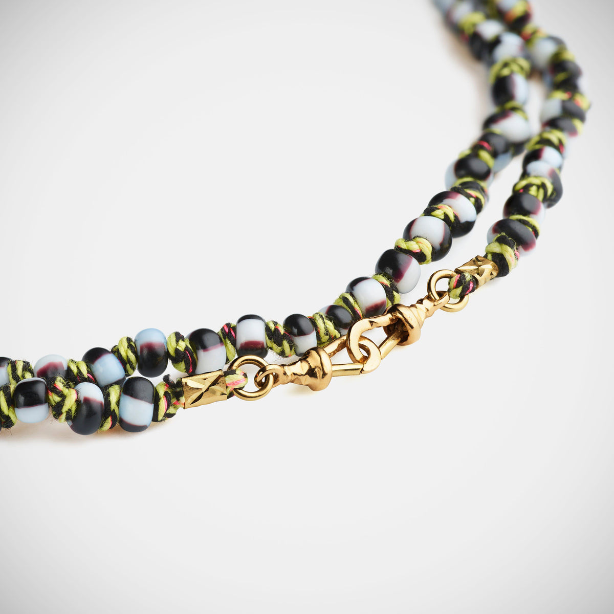 Marie Lichtenberg Staging Link Mauli beads ghana black & white 73cm
