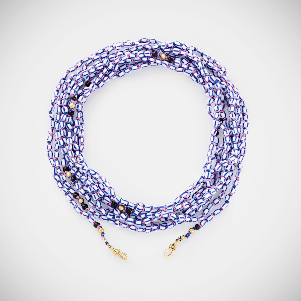 Marie Lichtenberg Staging Link Mauli beads ghana blue 4m
