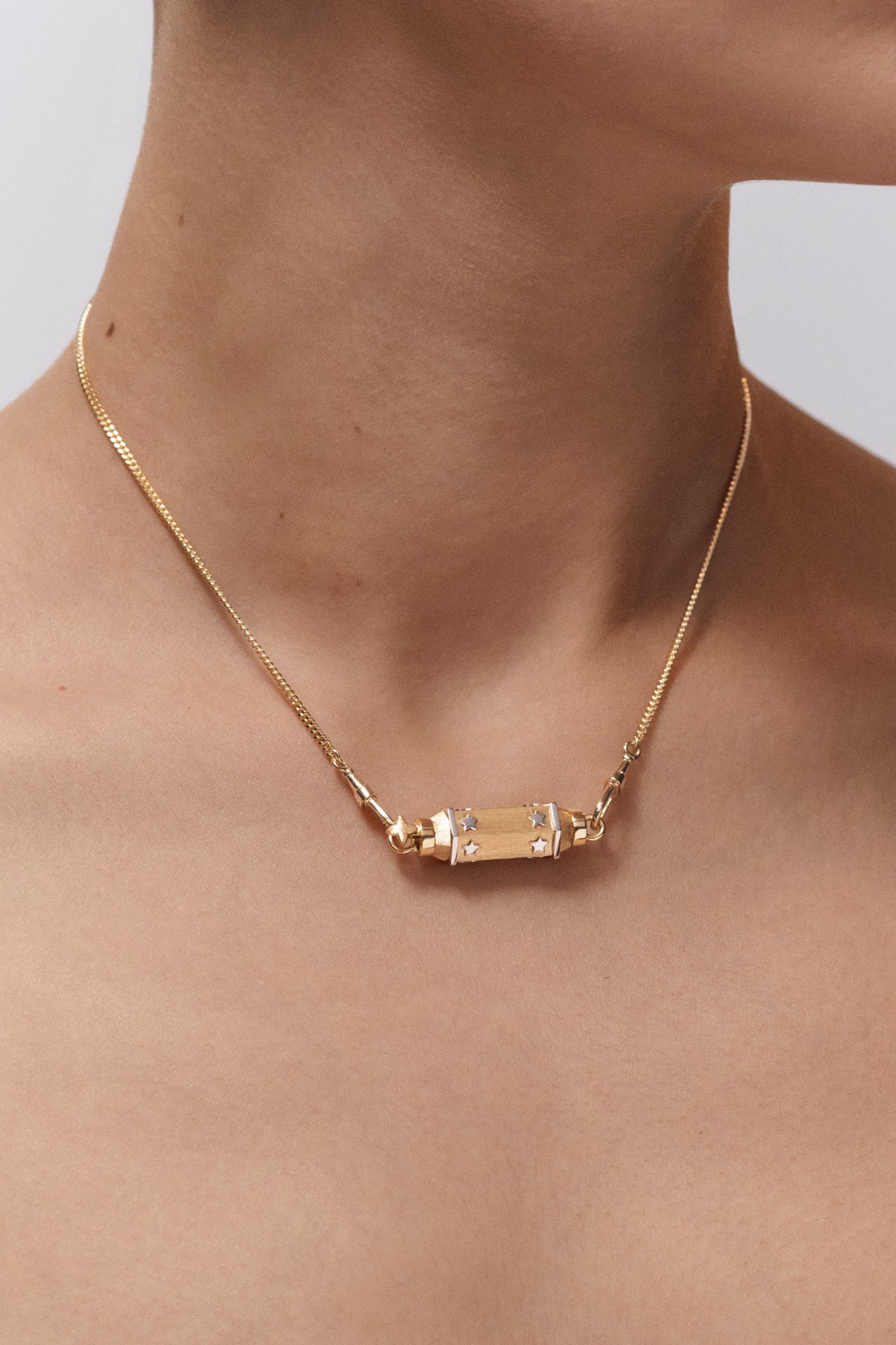 Marie Lichtenberg Staging Baby locket Star Baby locket Necklace